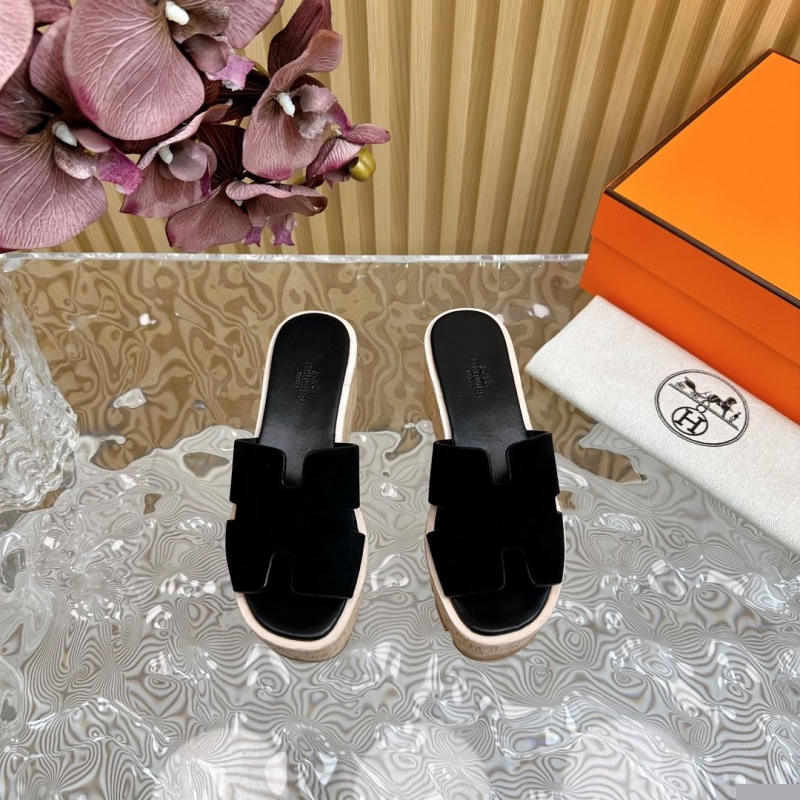 H**mes slippers